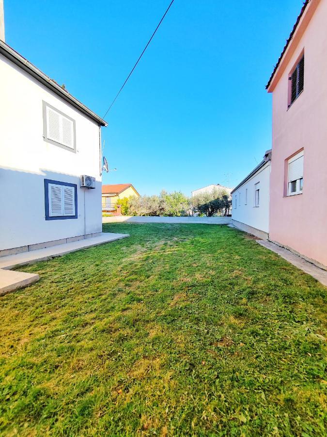 Apartment Toni With Private Parking Zadar Exterior foto
